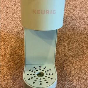 Keurig K-Mini Single-Serve K-Cup Pod Coffee Maker in Oasis